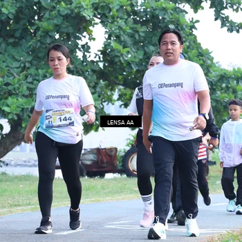Runner Photo 4321715