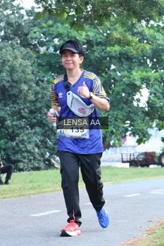 Runner Photo 4321743
