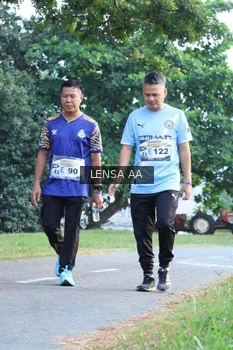 Runner Photo 4321793