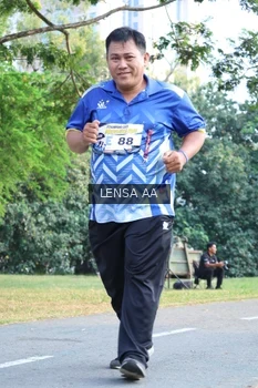 Runner Photo 4321823