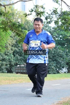 Runner Photo 4321824