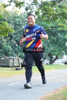 Runner Photo 4321834
