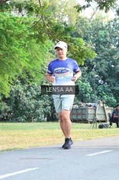 Runner Photo 4321841