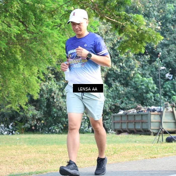 Runner Photo 4321848