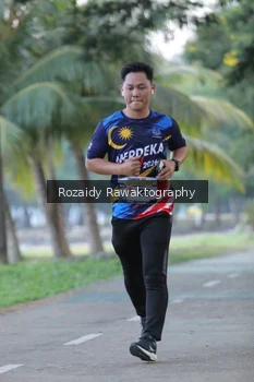 Runner Photo 4321851