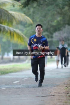 Runner Photo 4321856