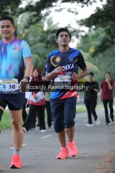 Runner Photo 4321867