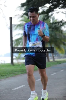 Runner Photo 4321899