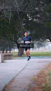 Runner Photo 4322577