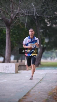 Runner Photo 4322592