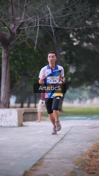 Runner Photo 4322601