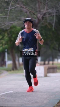 Runner Photo 4322603