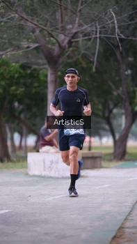 Runner Photo 4322607