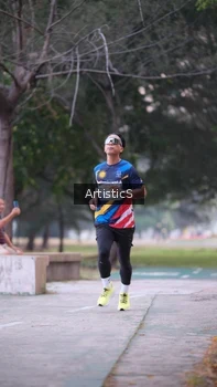 Runner Photo 4322611