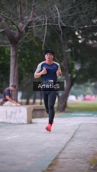 Runner Photo 4322615
