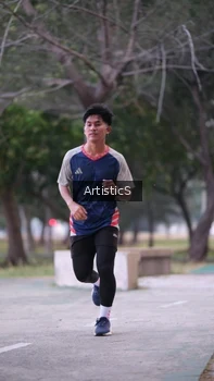 Runner Photo 4322624