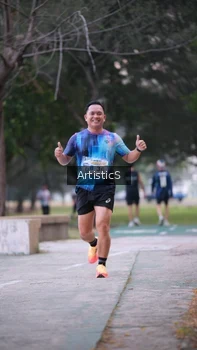 Runner Photo 4322635