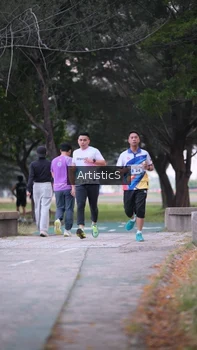 Runner Photo 4322639