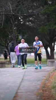 Runner Photo 4322640
