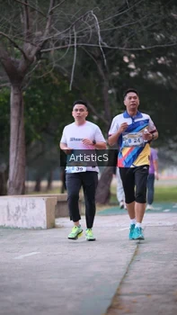 Runner Photo 4322643