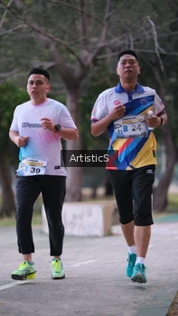 Runner Photo 4322645