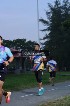 Runner Photo 4322661
