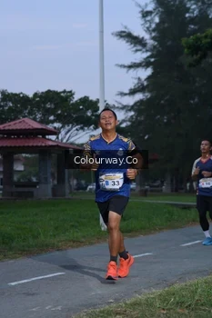 Runner Photo 4322672
