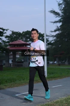 Runner Photo 4322674