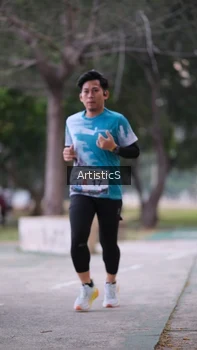 Runner Photo 4322686