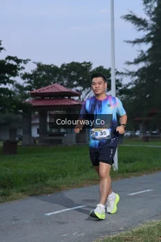 Runner Photo 4322690