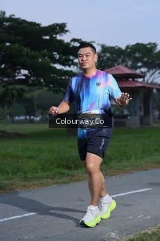 Runner Photo 4322692