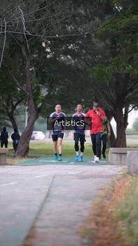 Runner Photo 4322695