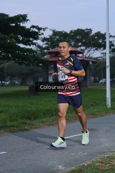 Runner Photo 4322697