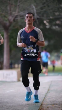 Runner Photo 4322703