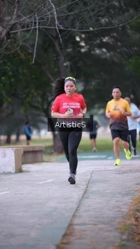 Runner Photo 4322704