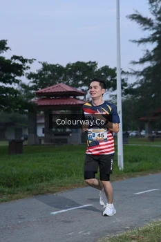 Runner Photo 4322706