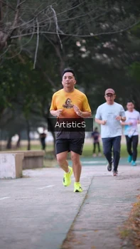 Runner Photo 4322713