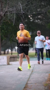 Runner Photo 4322716