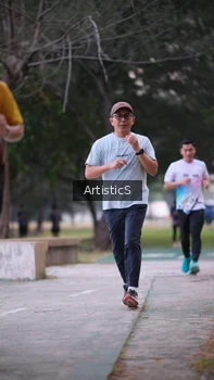 Runner Photo 4322725