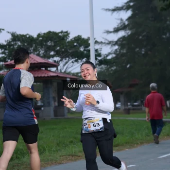 Runner Photo 4322730