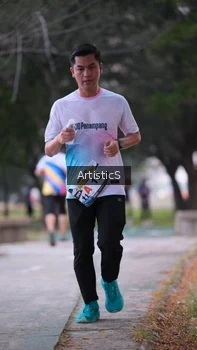Runner Photo 4322739