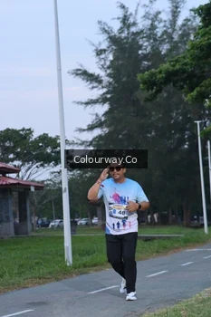 Runner Photo 4322741