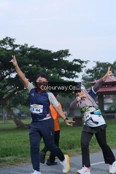 Runner Photo 4322748