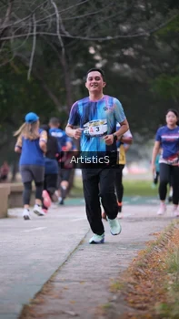 Runner Photo 4322753