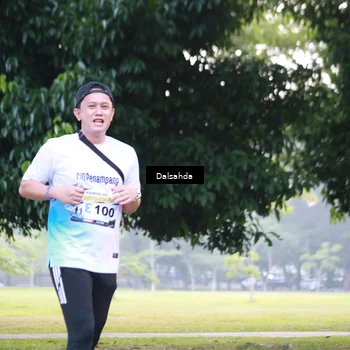 Runner Photo 4322772