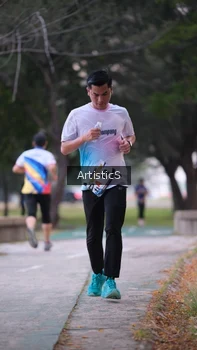 Runner Photo 4322773