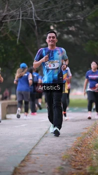 Runner Photo 4322775