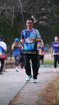 Runner Photo 4322777