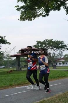 Runner Photo 4322779