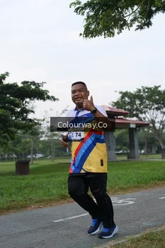 Runner Photo 4322816